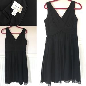 Donna Morgan V-Neck Silk Chiffon Dress